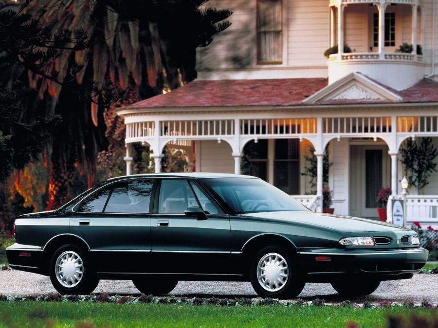  Oldsmobile Eighty Eight 1996 года  (фото 3 из 5)